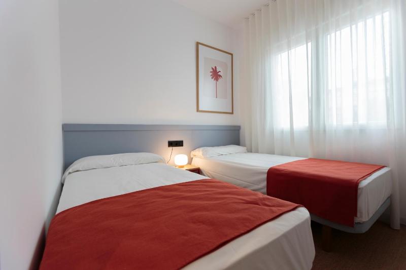 Deluxe Suite with Sea View image 1