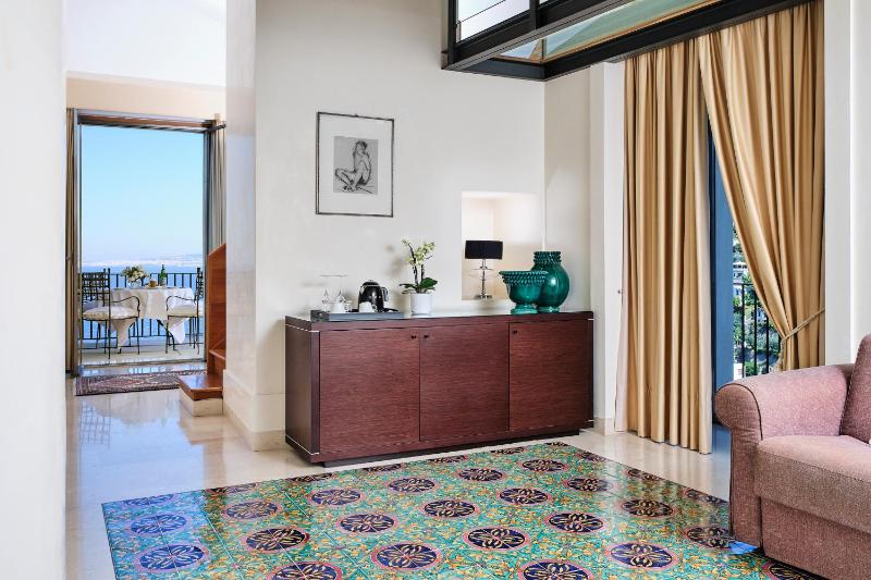 Grand Suite with Sea View image 1