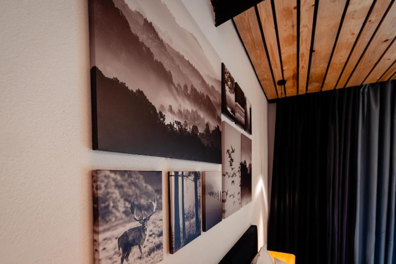 Deluxe Triple Room image 1