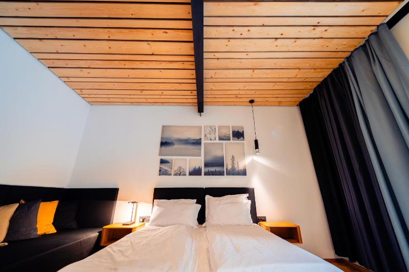 Deluxe Double Room image 1