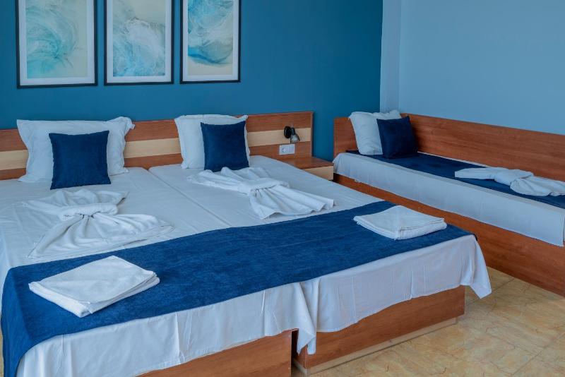 Triple Room image 2