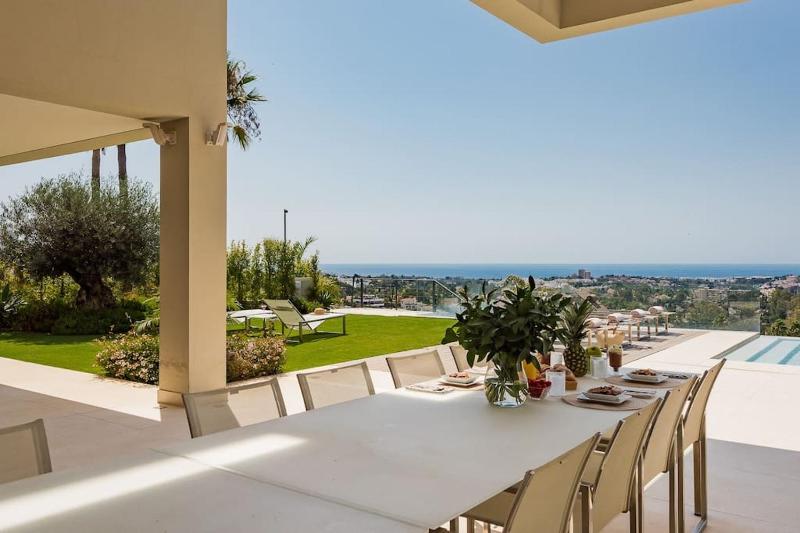 Villa Anamaya 1 - Elegant 5-Bedroom Villa in Marbella - image 7