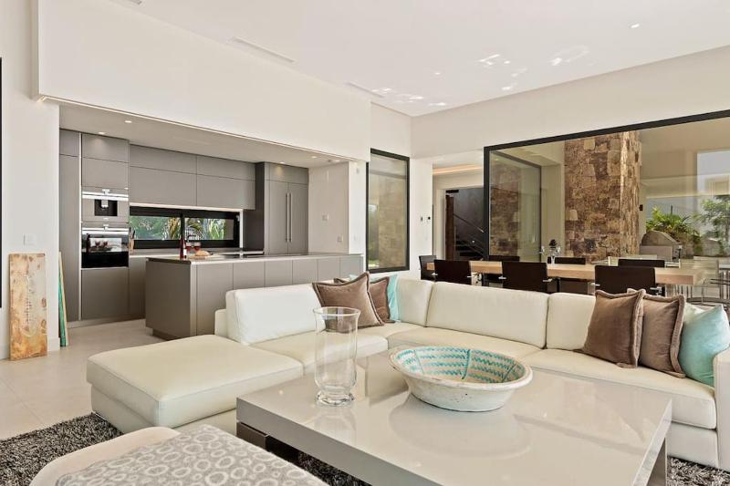 Villa Anamaya 1 - Elegant 5-Bedroom Villa in Marbella - image 12