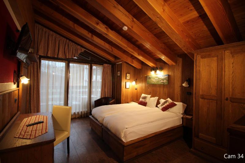 Superior Double or Twin Room image 2