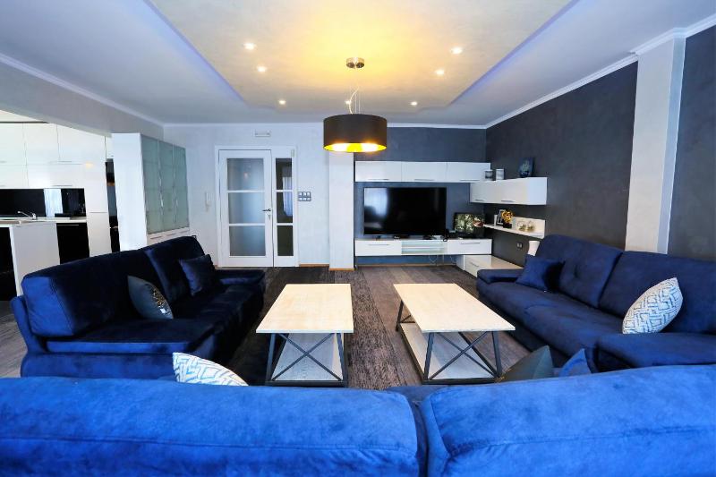 Presidential Suite image 2