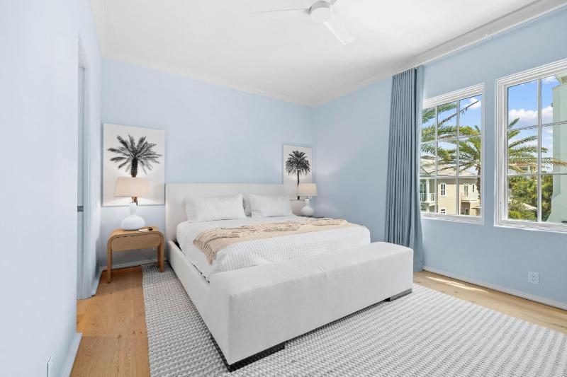Verisun - 40 Elysee Court home - image 6