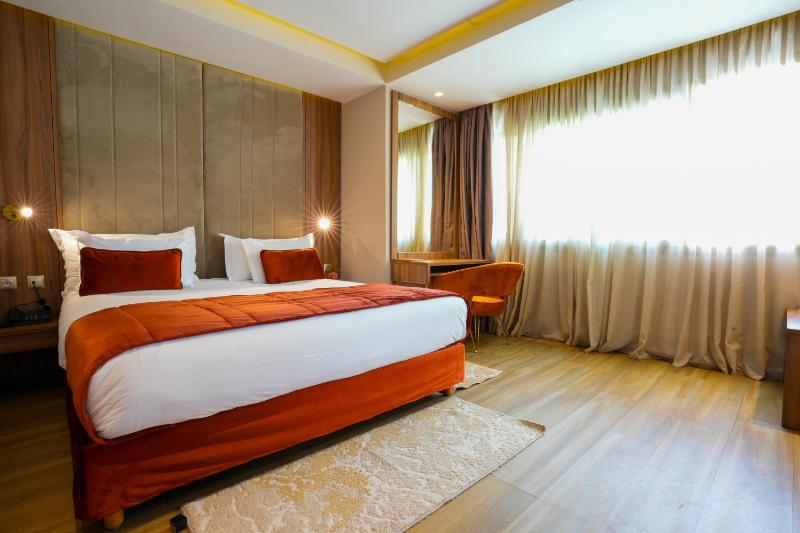 First Suites Hôtel - image 11