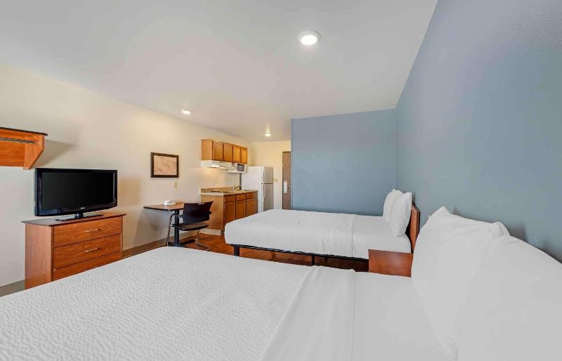 Double Room with Two Double Beds - Non-Smoking image 4