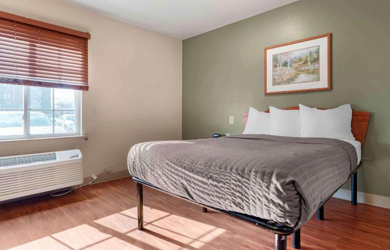 Standard Double Room - Non-Smoking image 1