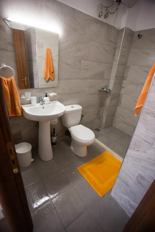 Saranda Blueriver apartment - image 3