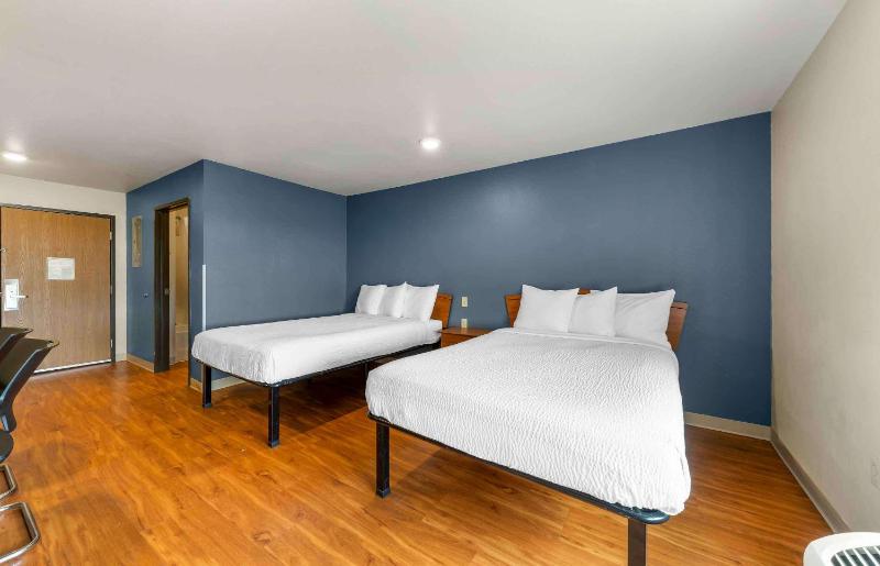 Double Room with Two Double Beds - Non-Smoking image 3