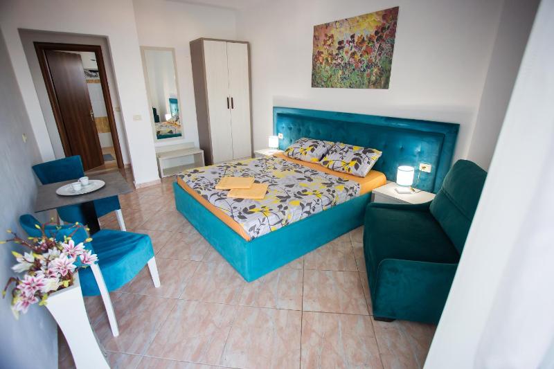 Saranda Blueriver apartment - image 12