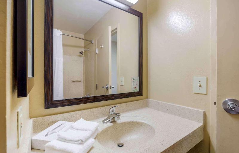 Studio with 2 Double Beds - Non-Smoking image 2