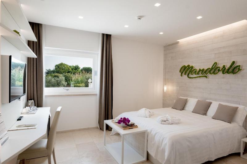 Classic King Room image 4