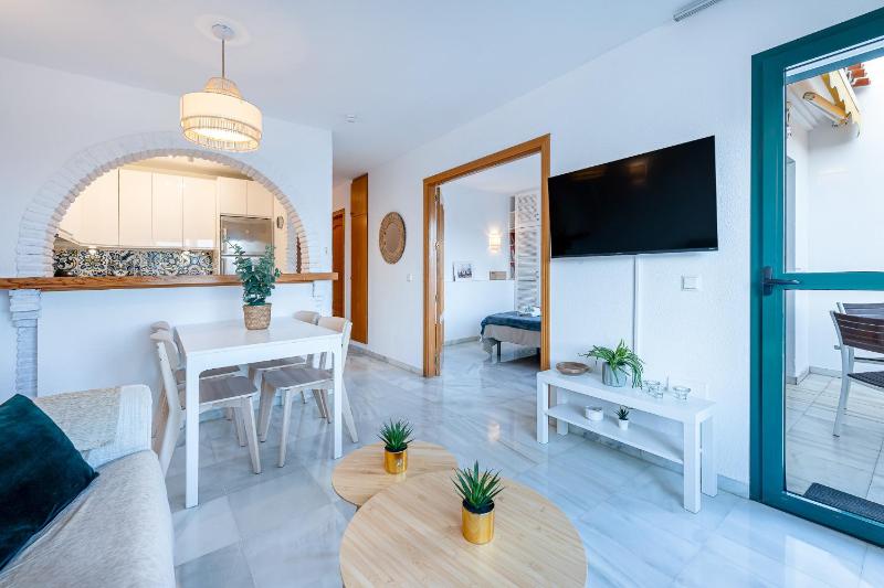 797 HOLIDAY RENTALS - Apartamento en Pueblo del Parque - image 2