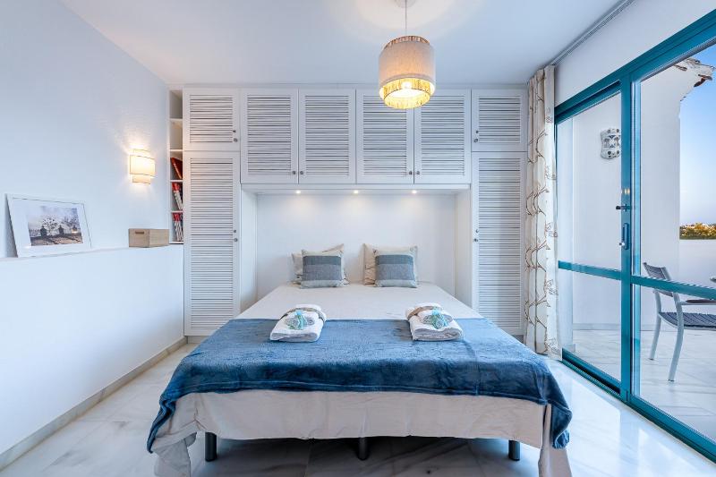 797 HOLIDAY RENTALS - Apartamento en Pueblo del Parque - image 11