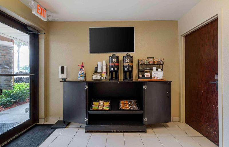 Extended Stay America Suites - Fort Lauderdale - Cypress Creek - Andrews Ave. - image 38
