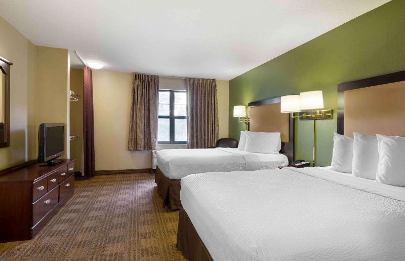Studio with 2 Double Beds - Non-Smoking image 1