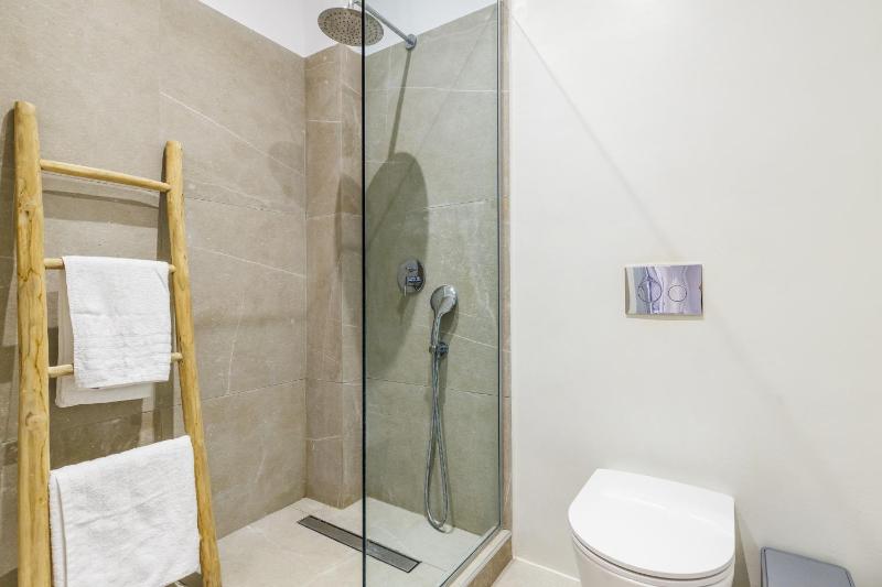 Aperitton Hotel - image 22