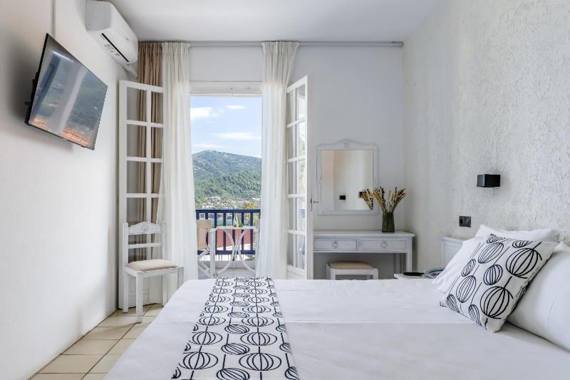 Aperitton Hotel - image 44