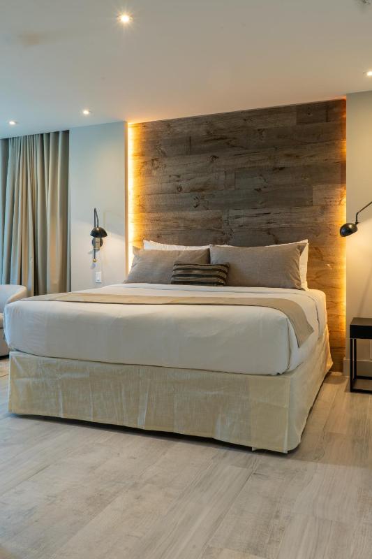 Nassau Suite South Beach an All-Suite Hotel - image 16