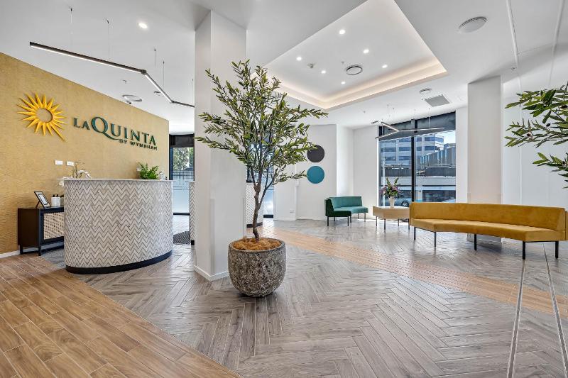 Central Park Residence - image 16