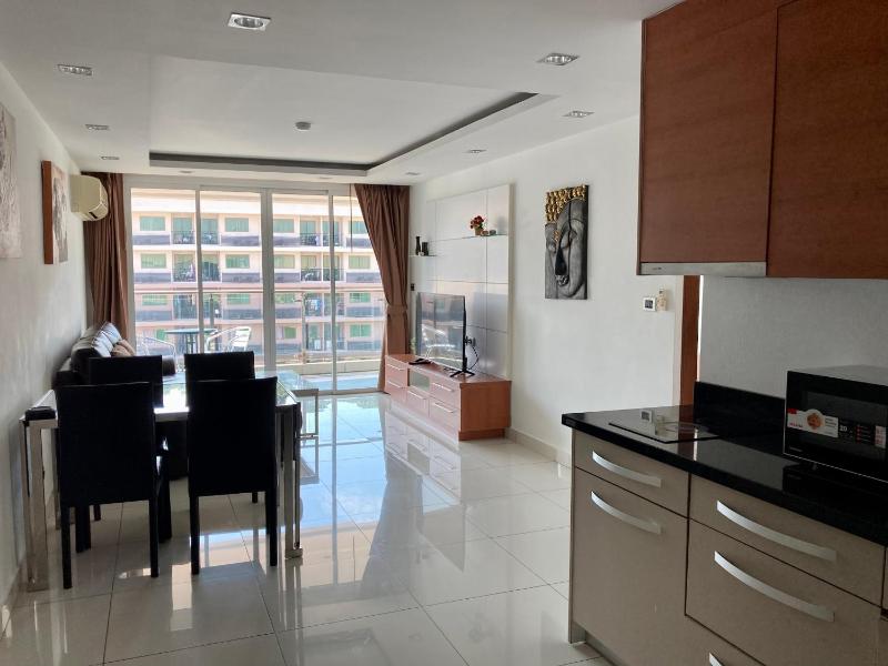 Hyde Park Residence by Pattaya Sunny rentals - image 13