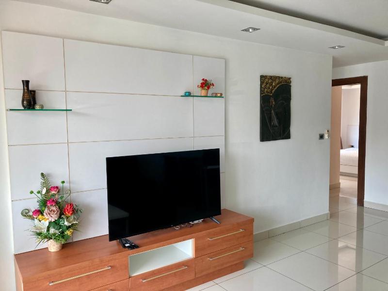 Hyde Park Residence by Pattaya Sunny rentals - image 6