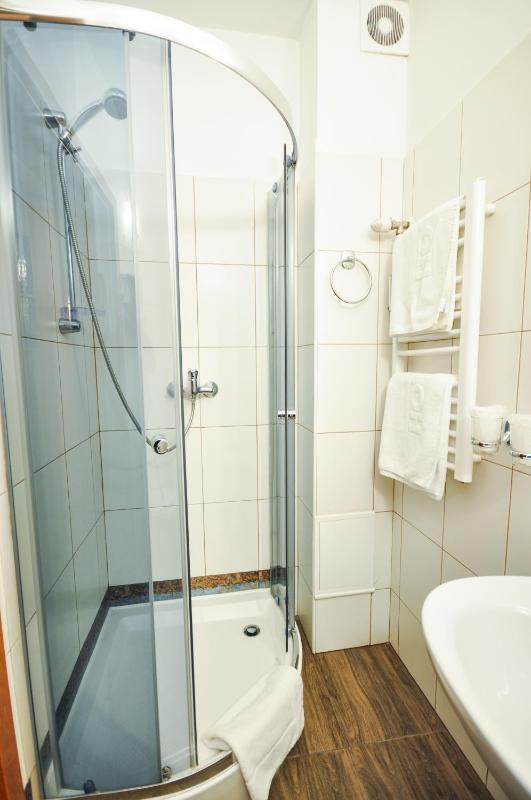Deluxe Double Room with Extra Bed image 4