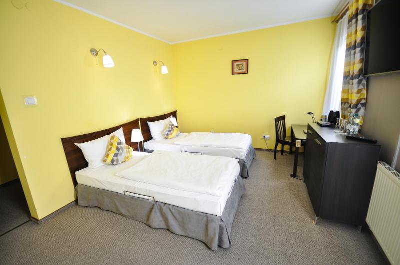 Deluxe Double Room image 2