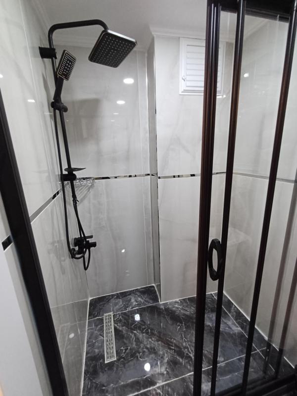 Single Room with Private Bathroom image 2