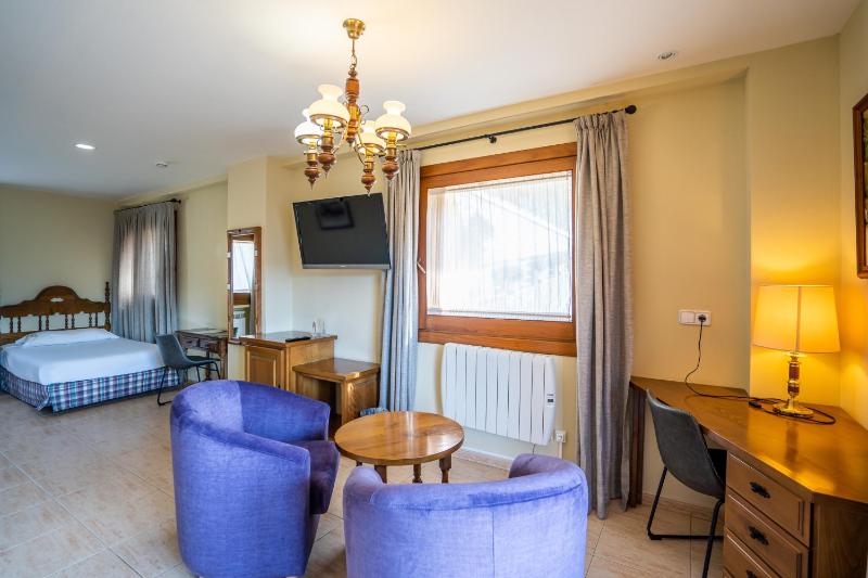 Triple Room image 4