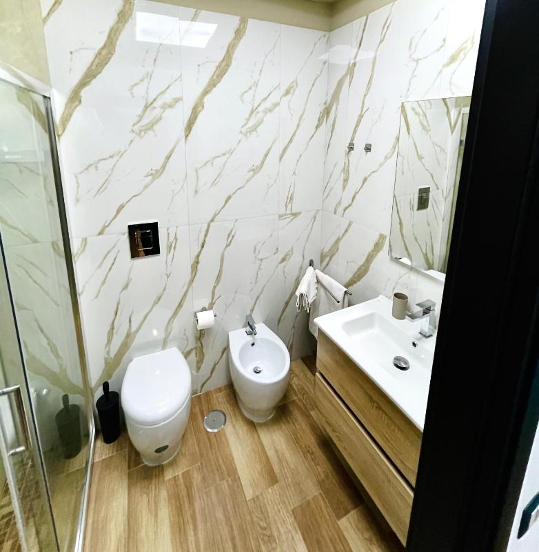 Double Room image 2