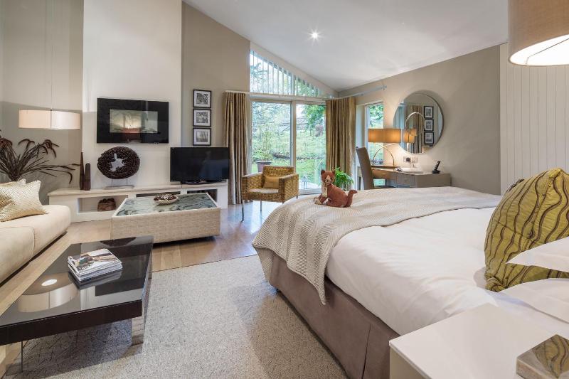 Garden Suite image 1