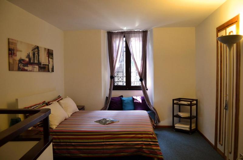 Standard Studio - Split Level image 3