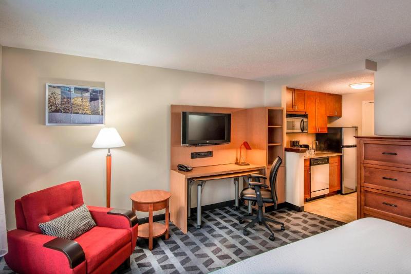 King Room image 3