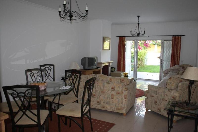 4 bedroom town house Vale de Parra close to Gale AT22 - image 8