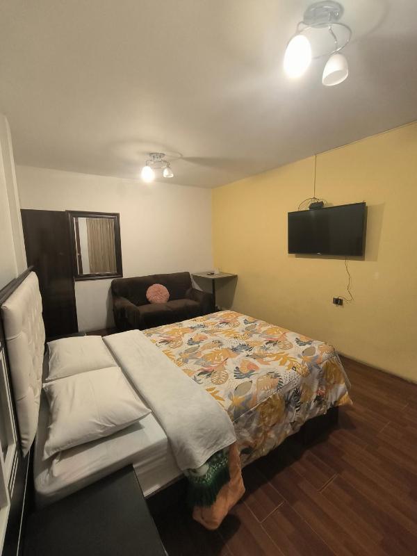 Hostal Europa - image 11