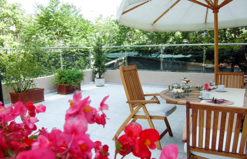 Hotel Best - image 1