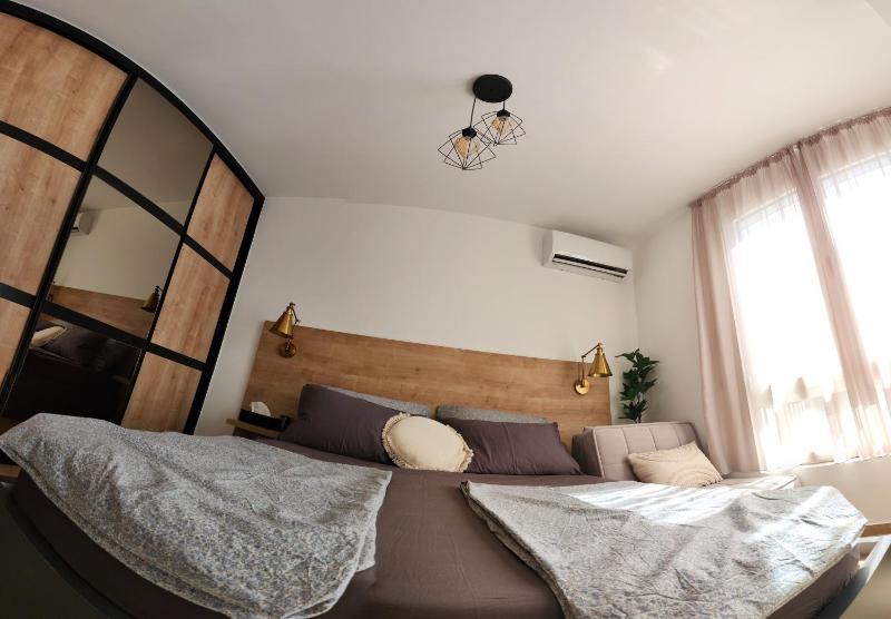 Marelis condo with sea view - image 10