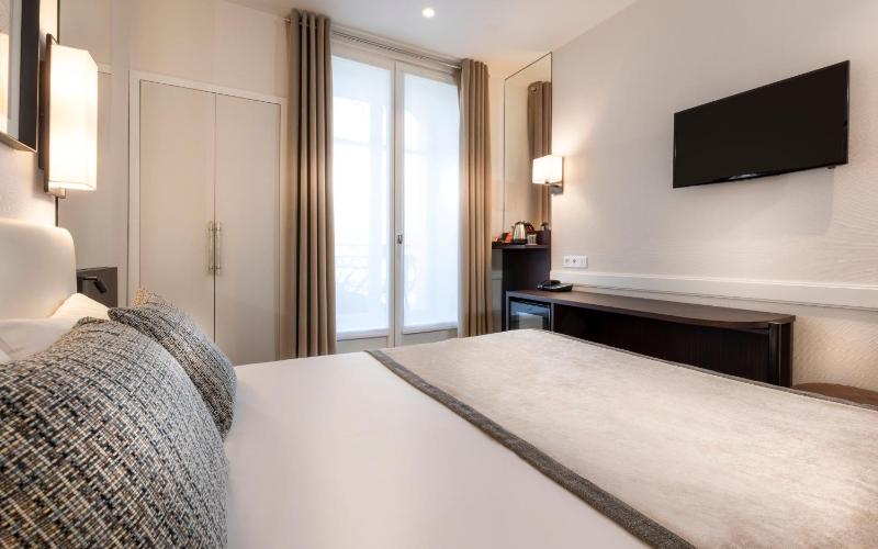 Superior Double Room image 2