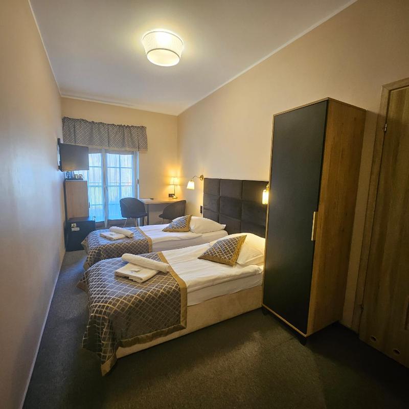 Double Room with Balcony image 1