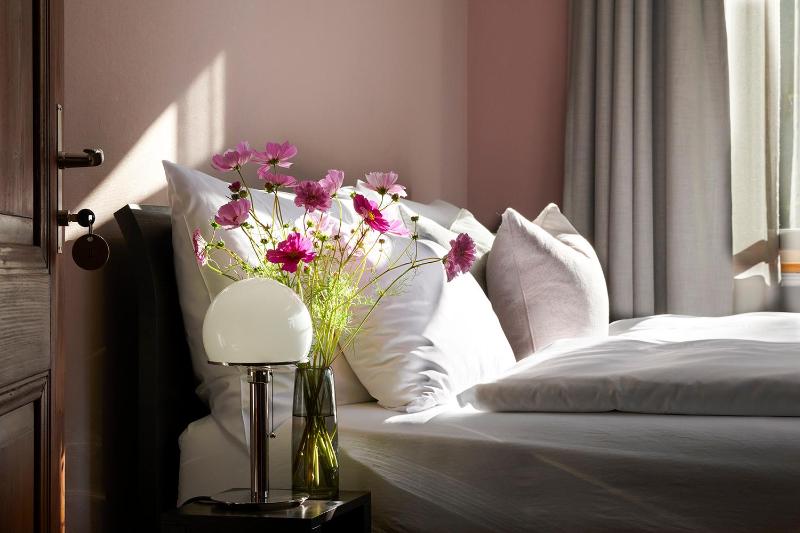 Standard Double Room image 1