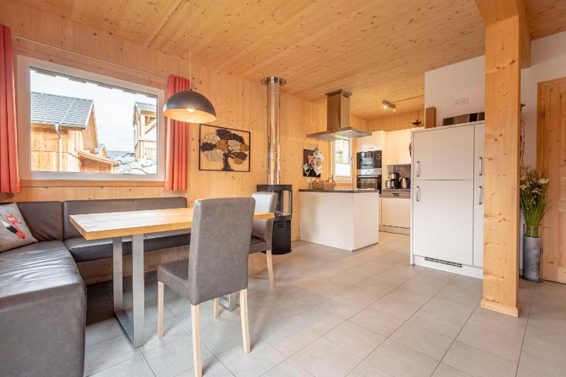 Superior Chalet 48 with Infrared Sauna image 1