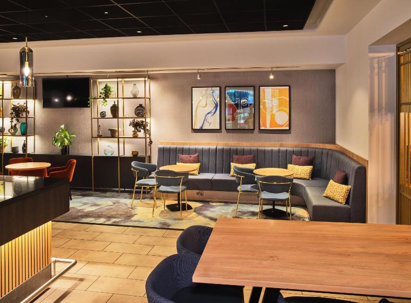 Crowne Plaza Birmingham City By IHG - image 30