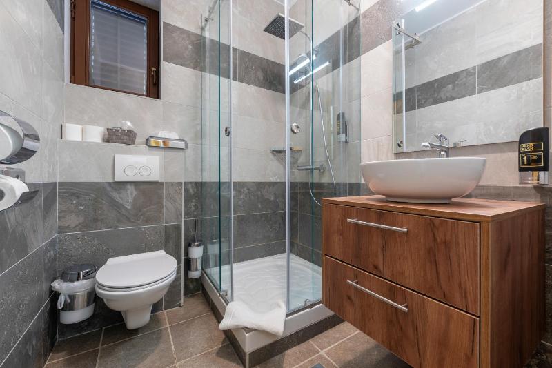 Comfort Double Room with Balcony image 3
