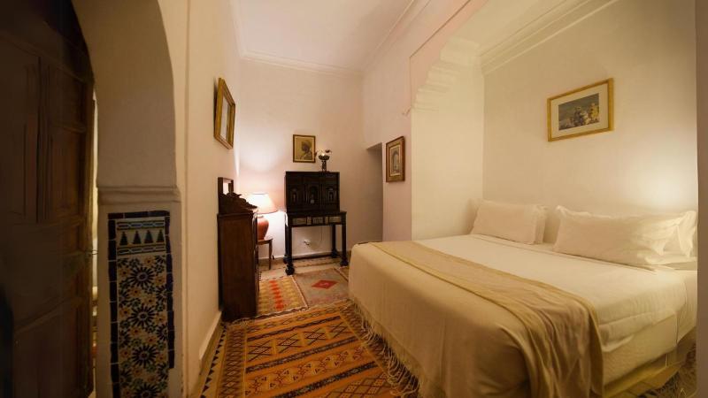 Riad Lyla - image 6