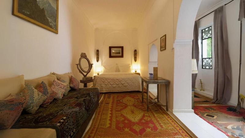 Riad Lyla - image 11