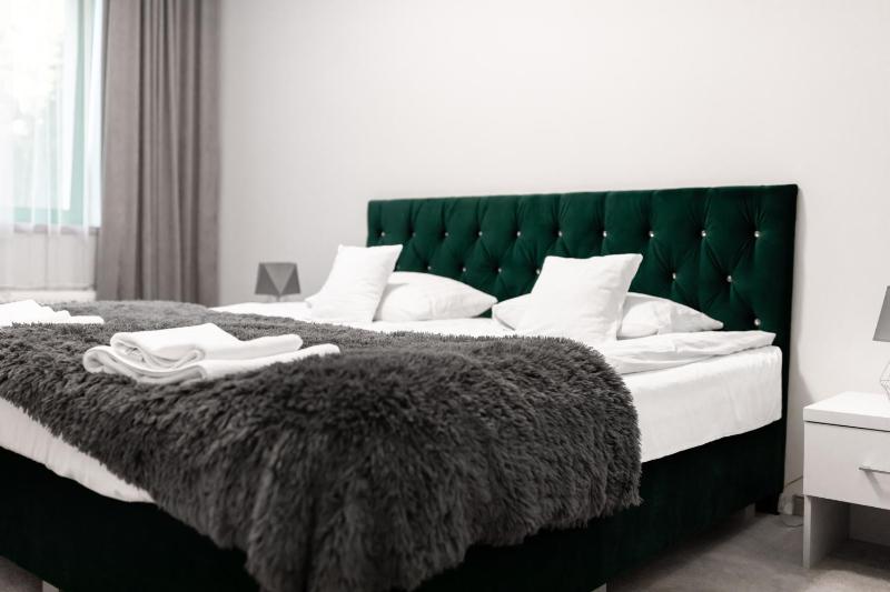 Deluxe Double Room with Bath image 1