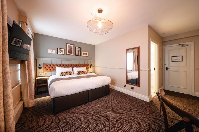 Double Room image 1
